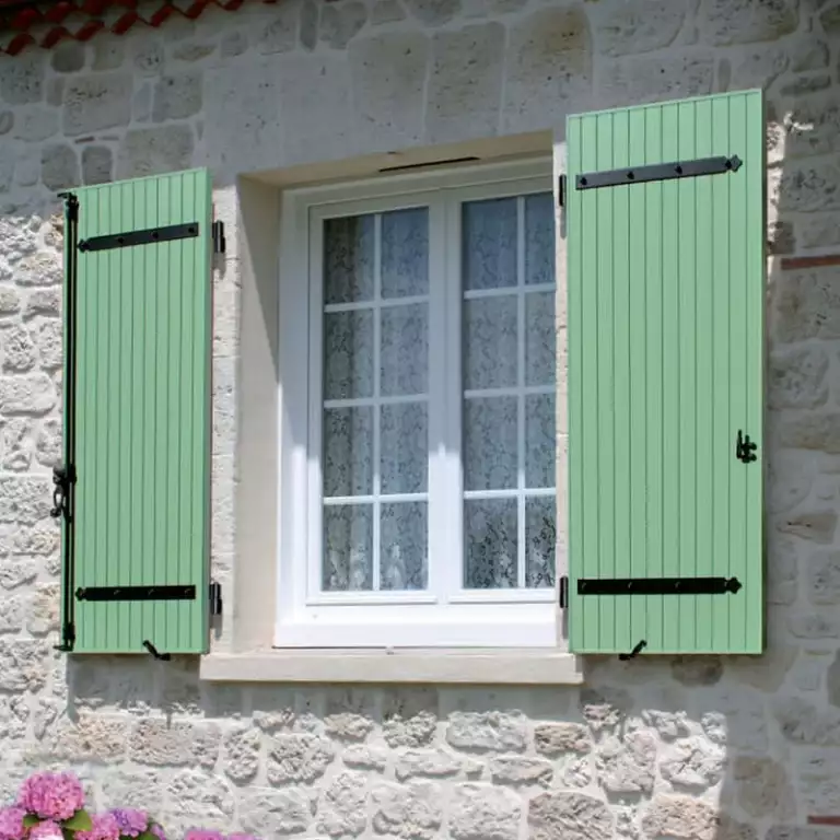 volet-battant-pvc-c08a